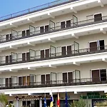 Hotel Don Manolito